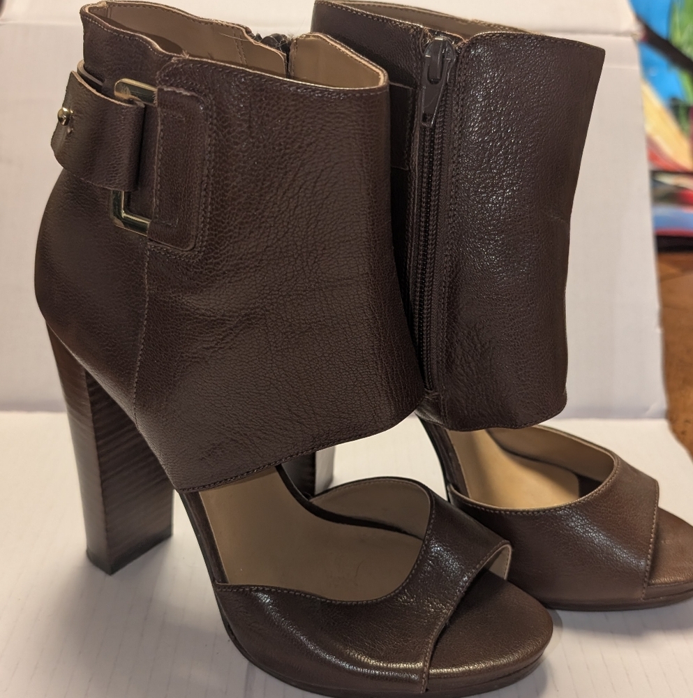 Brown Leather Heeled Boots with Block Heel